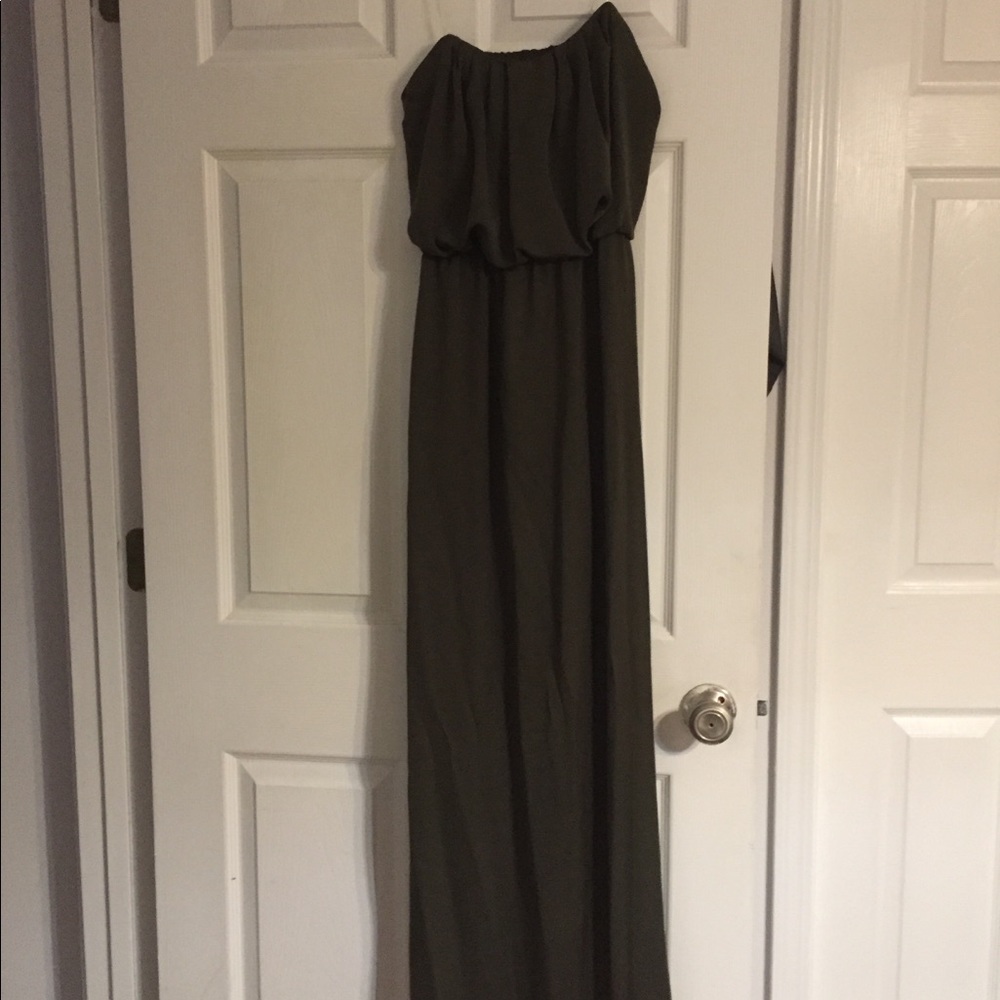 🏡Stunning Olive green silk-like dress size S - Picture 3 of 8